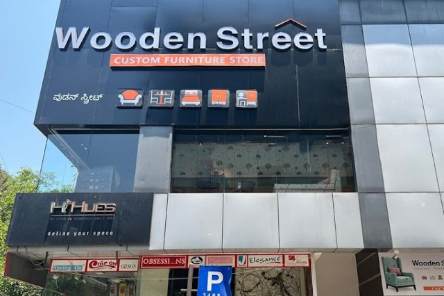 Street Wooden